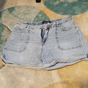 Wallflower Women's Shorts